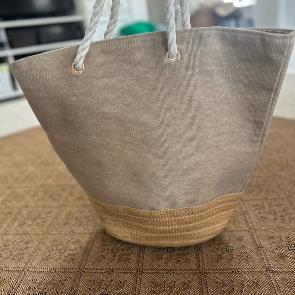 Floral Octopus Embroidered on Tan Canvas, Rope Handled Beach Bag Tote - Picture 2 of 9